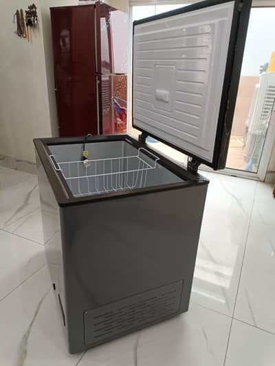 HAIER INVERTER CHEST DEEP FREEZER Model HDF-285IG