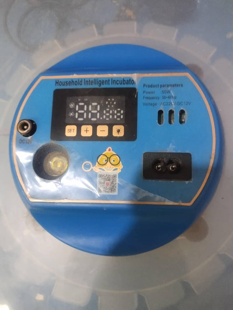 Automatic incubator 52 eggs 3