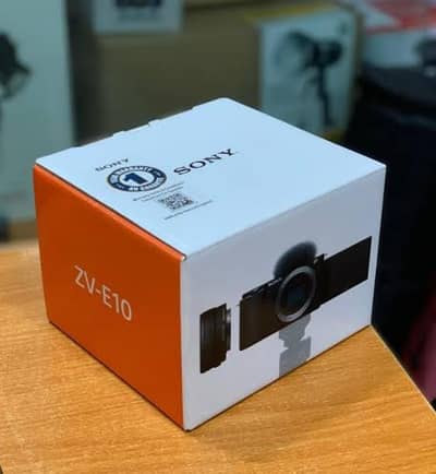 SONY ZVE10 WITH 16-50 LENS ( SEALD PACK ) ONE YEAR WARRANTY