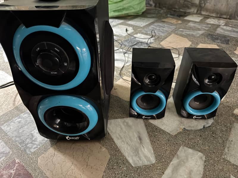 speakers 0