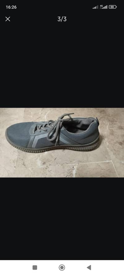 Indure Sports Shoes size 8