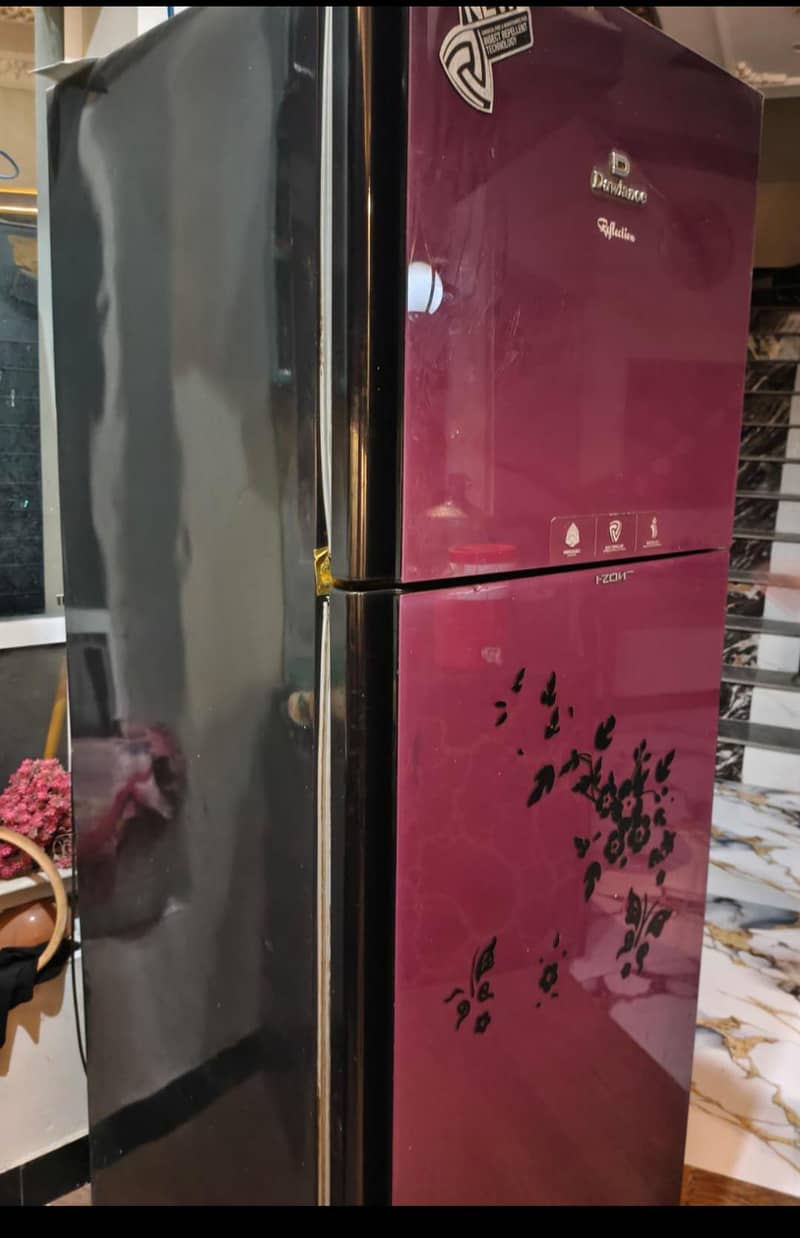 Refrigerator 0