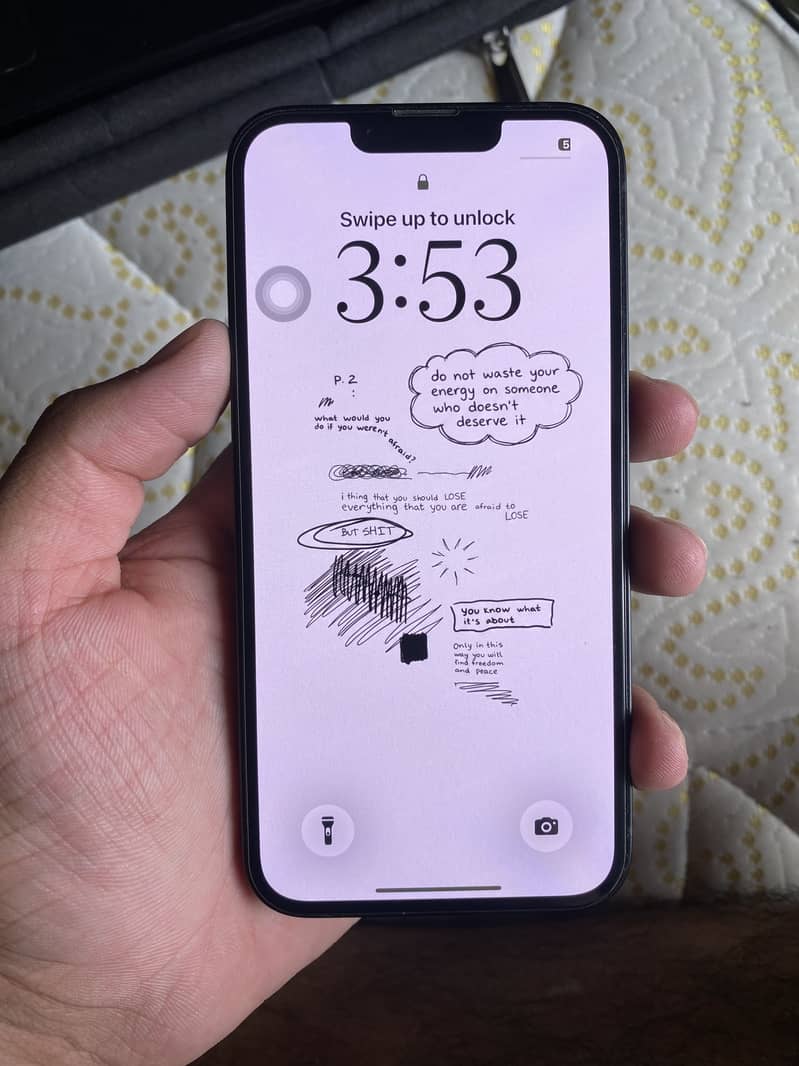 IPHONE 16E 1