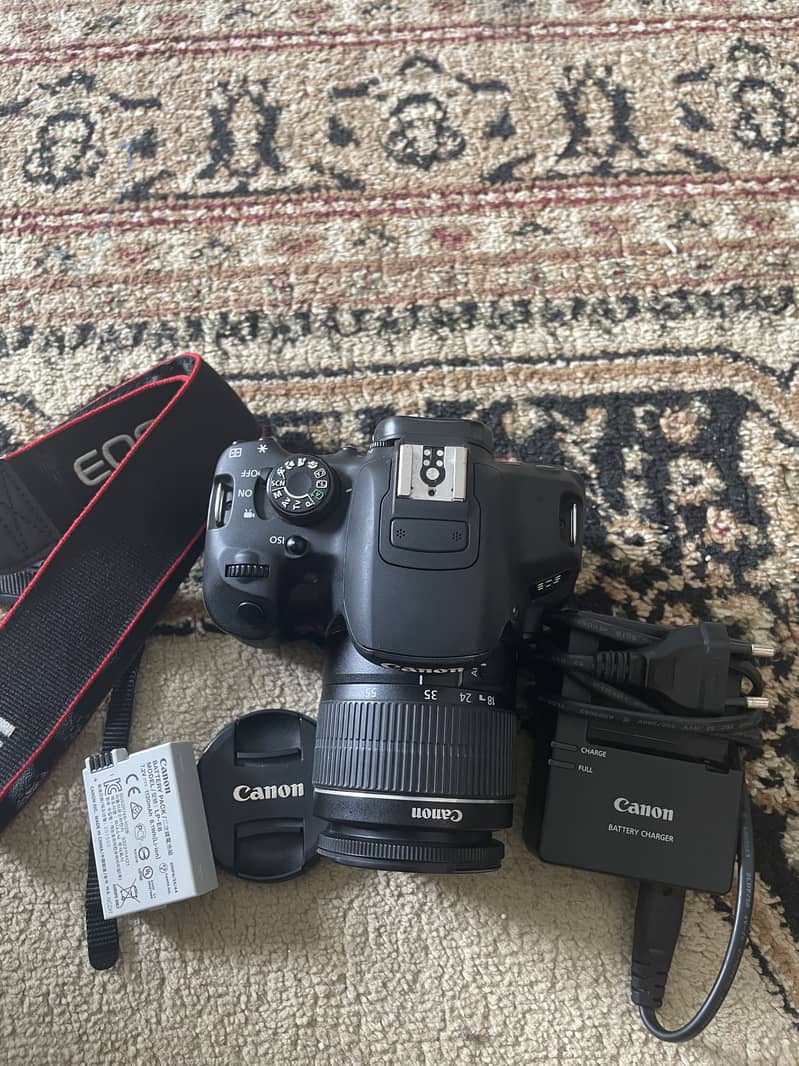 Canon eos700D 4