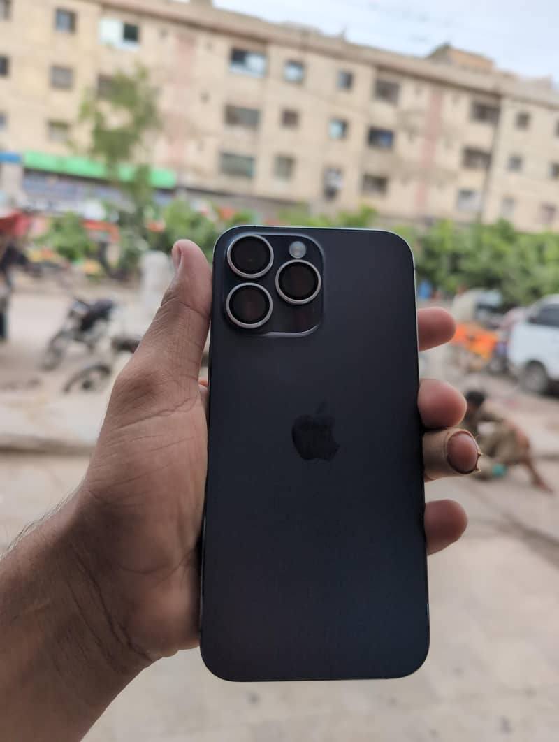 Apple iPhone 14 Pro Max 0