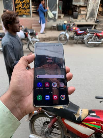 Samsung Mobile S10 5G urgent sale 03080494285