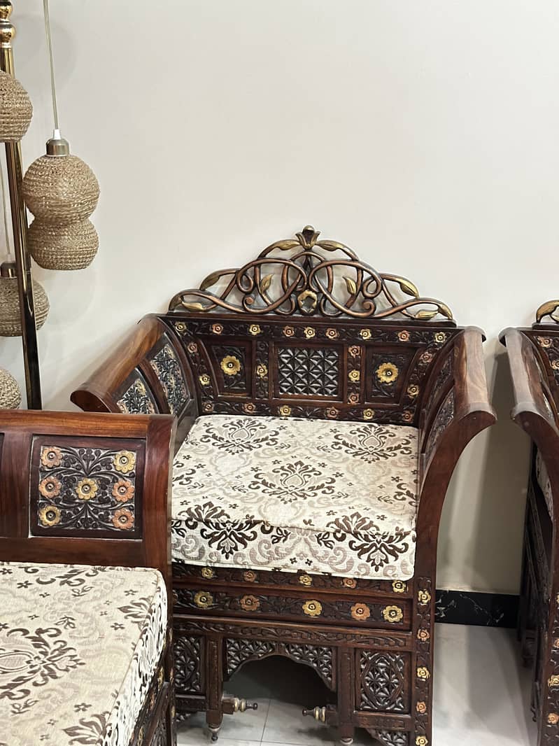 Chinioti Sheesham Sofa Set with Centre Table | Solid Wood | Used | 1