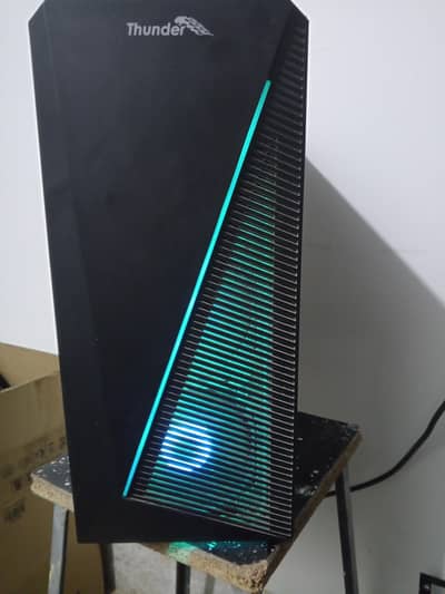 i5 with GTX 1060 (with monitor)