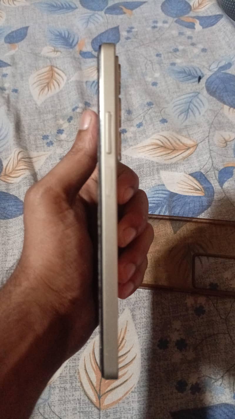 Realme C75 5