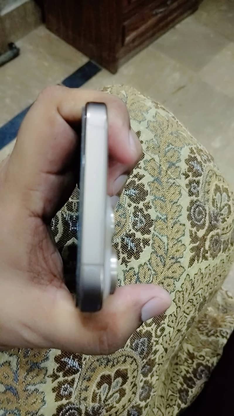 iPhone 3