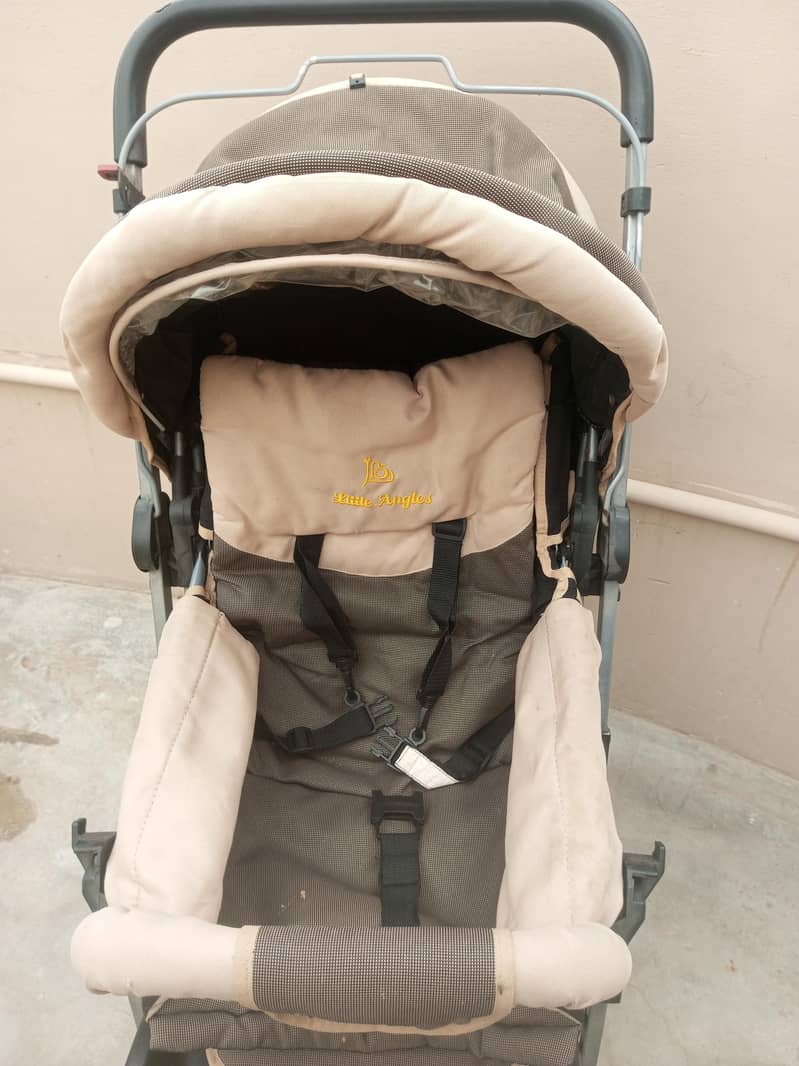 stroller 0