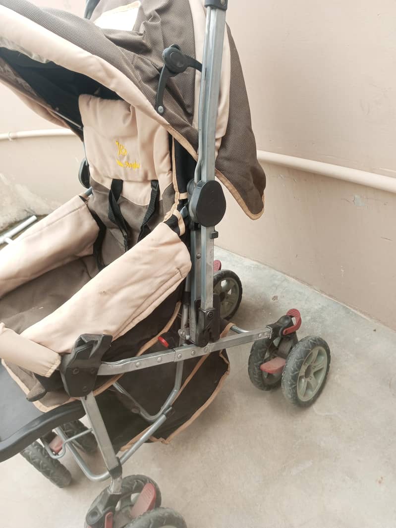 stroller 1