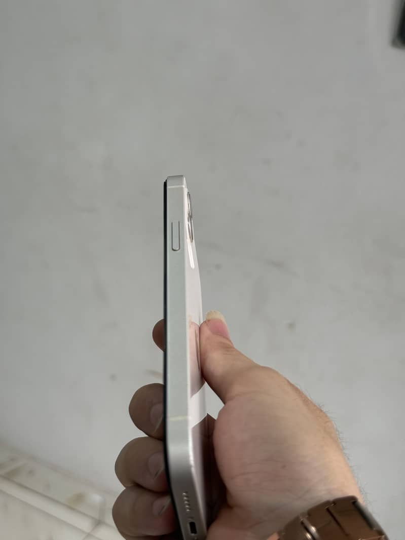 Apple iPhone 12 2