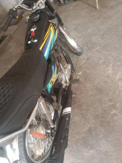 all okay ha good condition ha 2026 model Tanki tapy ha