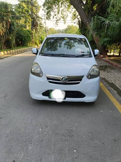 Daihatsu Mira 2012