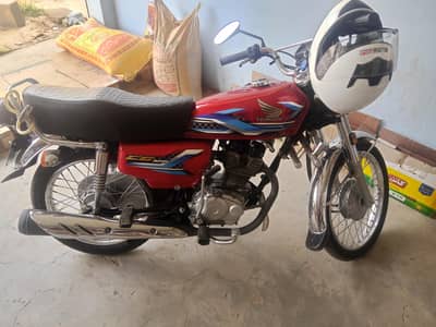 Honda 125 2025 Lush condition 10/10