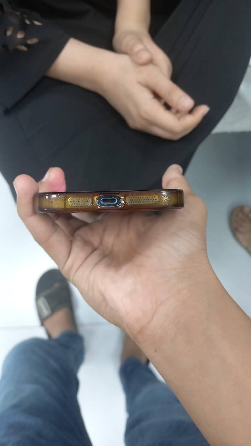 Apple iPhone 13 Pro Max 1