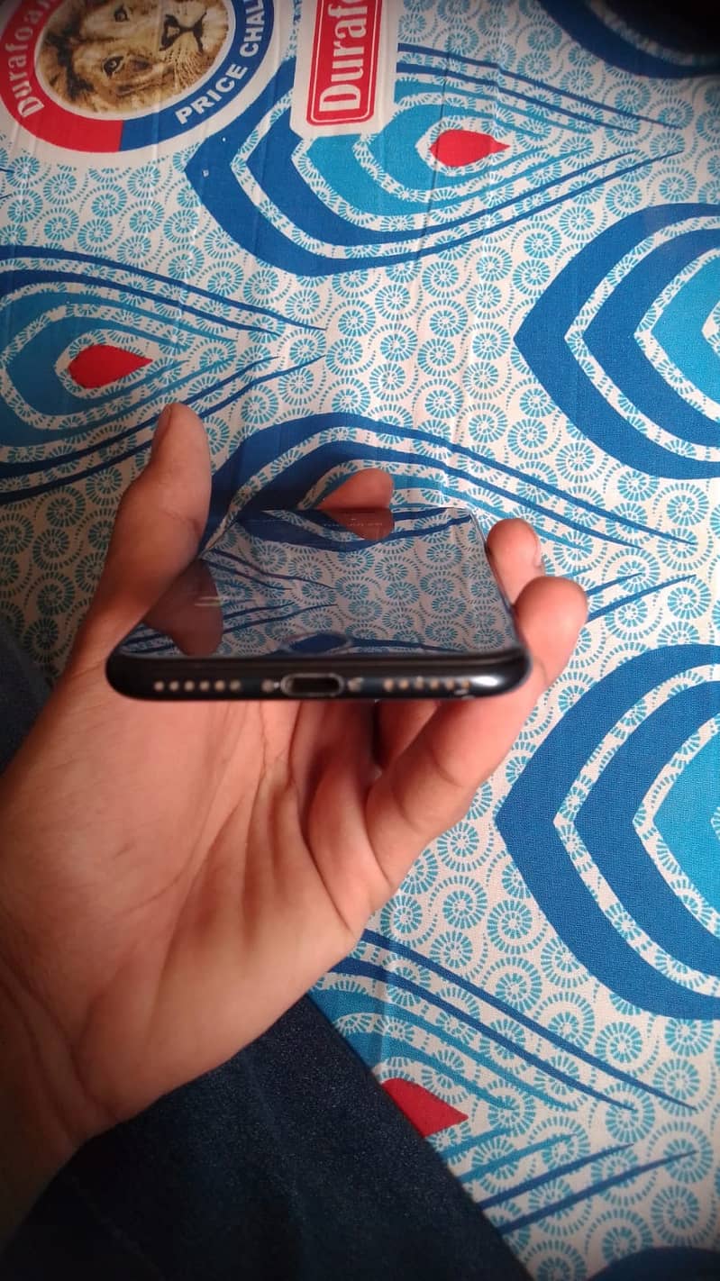 Apple iPhone SE 3