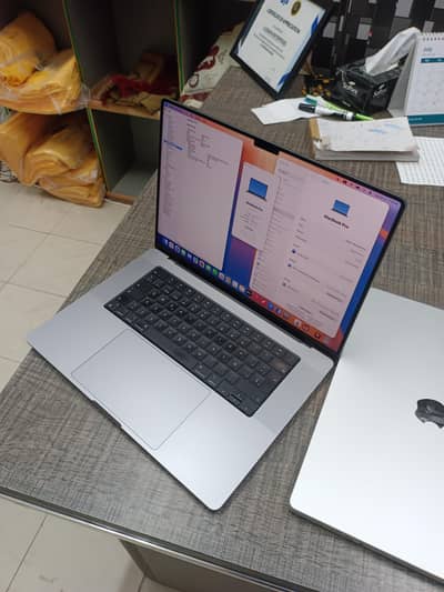 MACBOOK PRO M2 2023 16 INCH 16GB RAM 512GB SSD 12 CPU 19 GPU 100 HLT