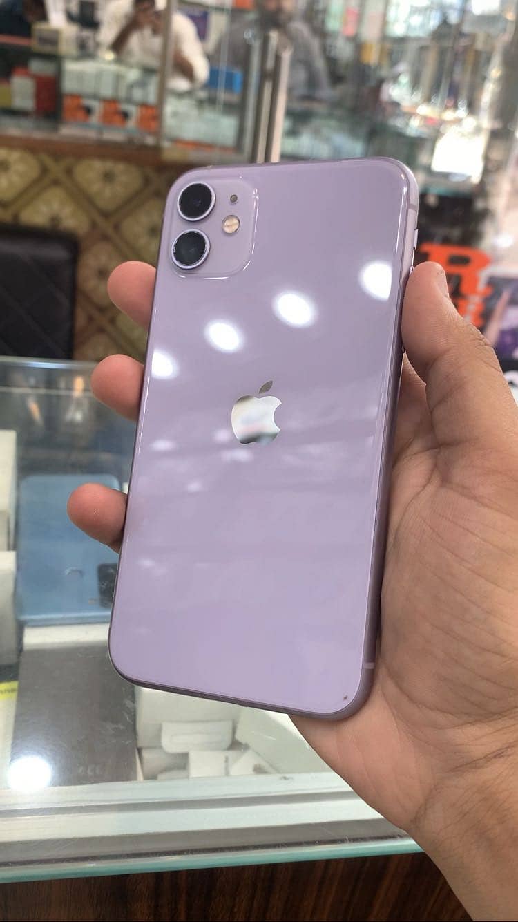 Apple iPhone 11 3