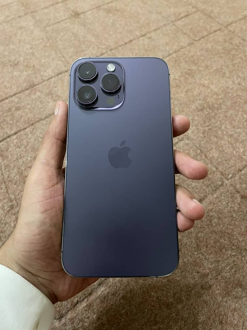 14 pro max 0
