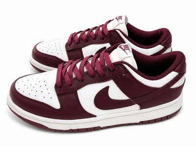 Nike Low Sneakers – White & Maroon – Size 40 – 9/10 Condition
