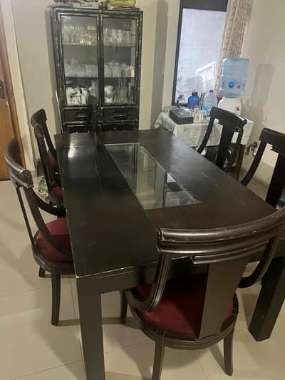 8 seater dining set ,wooden table with 8 chairs good quality condition