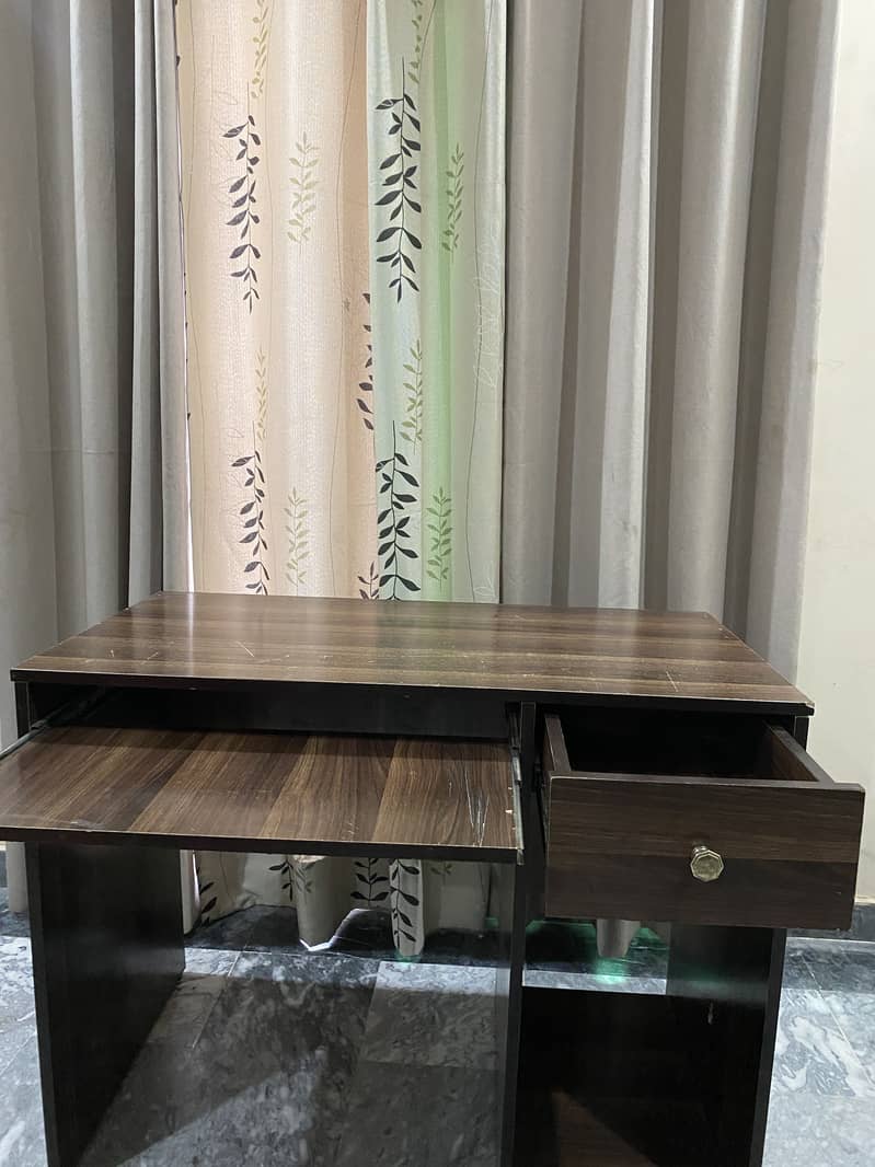 Study / Computer Table 3