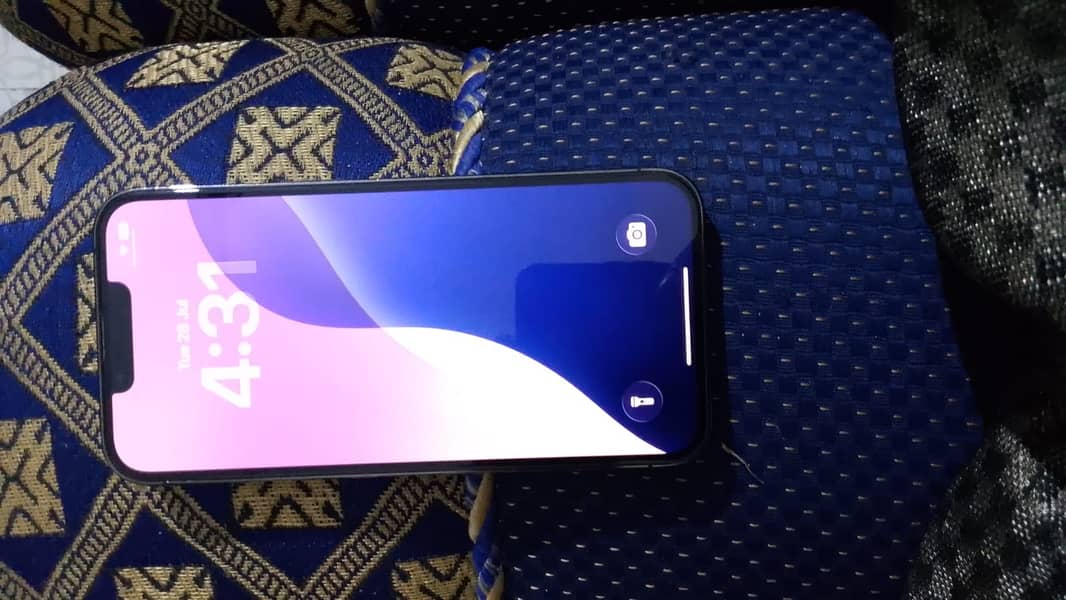 Apple iPhone 13 Pro 3