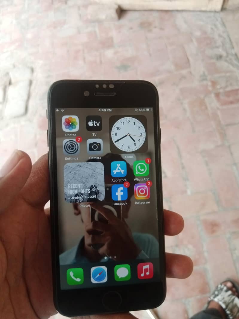 Apple iPhone 7 6