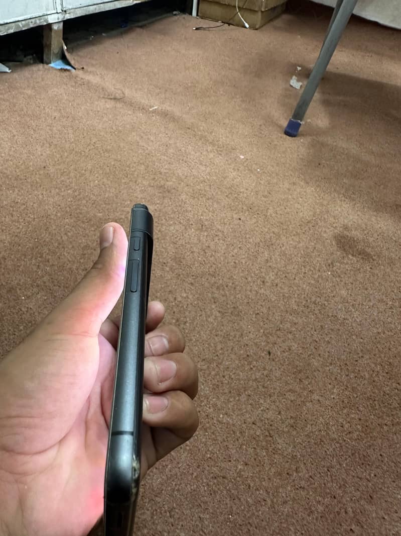 Google Pixel 8 4