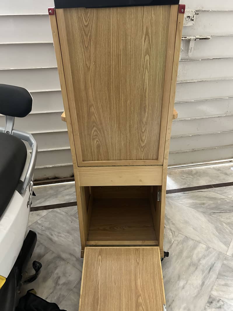 chair 0