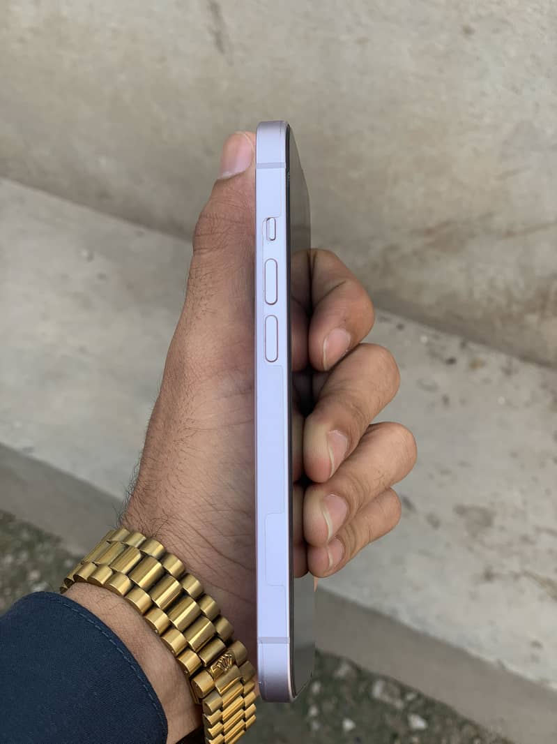 Apple iPhone 14 0