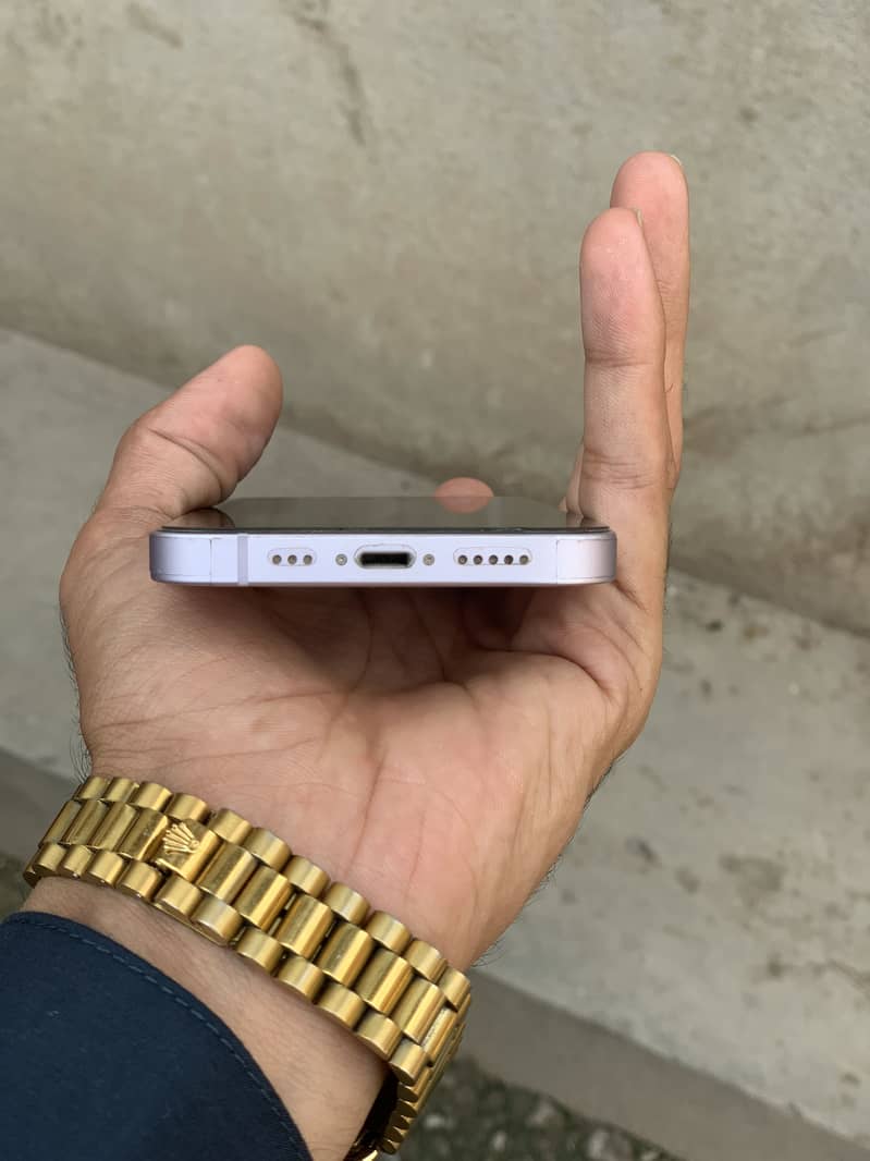 Apple iPhone 14 2