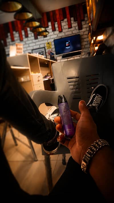 vape studio required employee