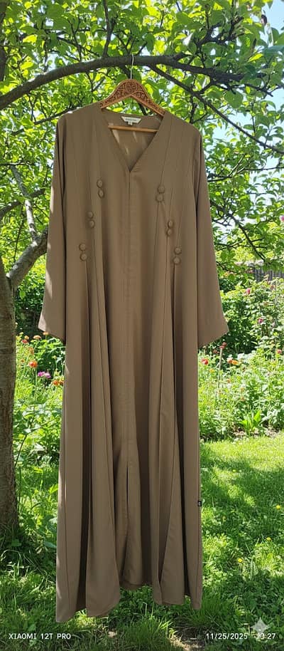 Brown Abaya with hijab summer friendly