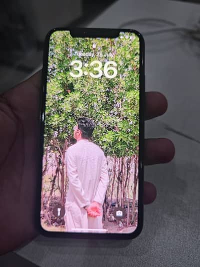 Iphone x just battery change achy wali lagi h timng bi achi h