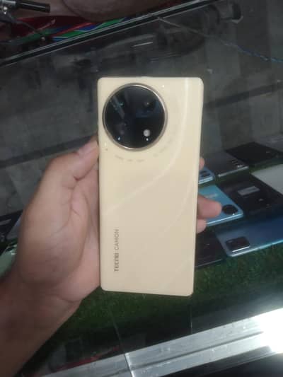 Tecno CAMON 30S