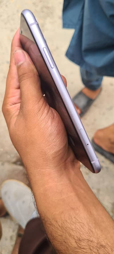 Apple iPhone 11