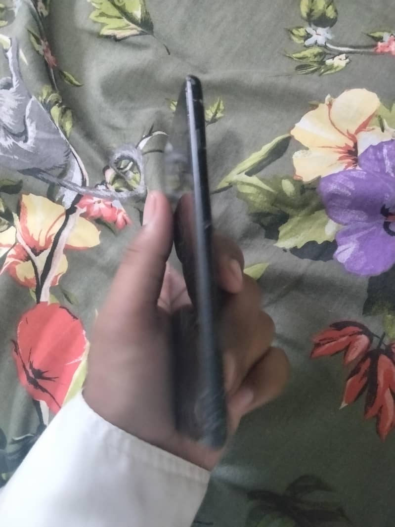 Apple iPhone 7 1