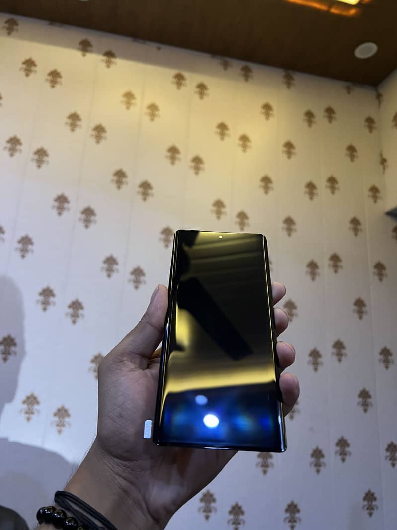 Infinix Note 40 Pro 1