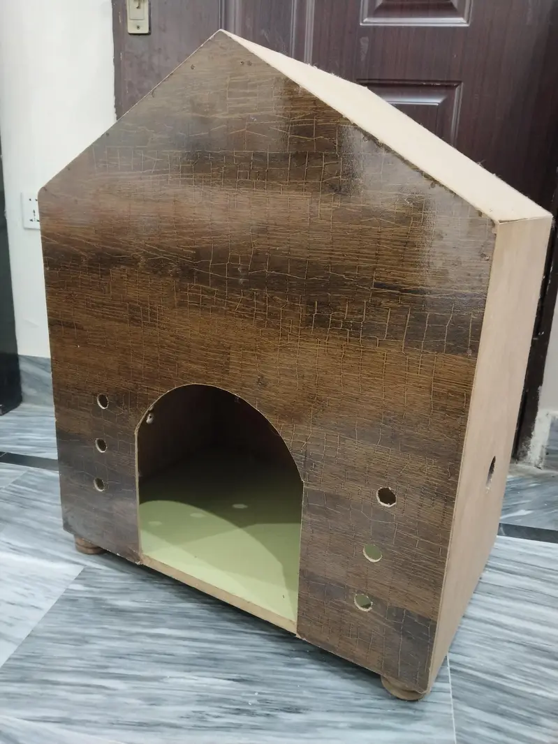 wooden cat house — photo 2