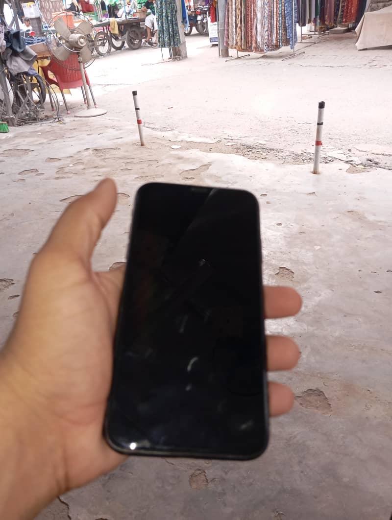 Apple iPhone 11 5