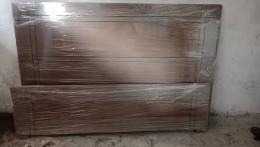 Wooden bed kiker 03,05. . 85. . 44. . 127. . .