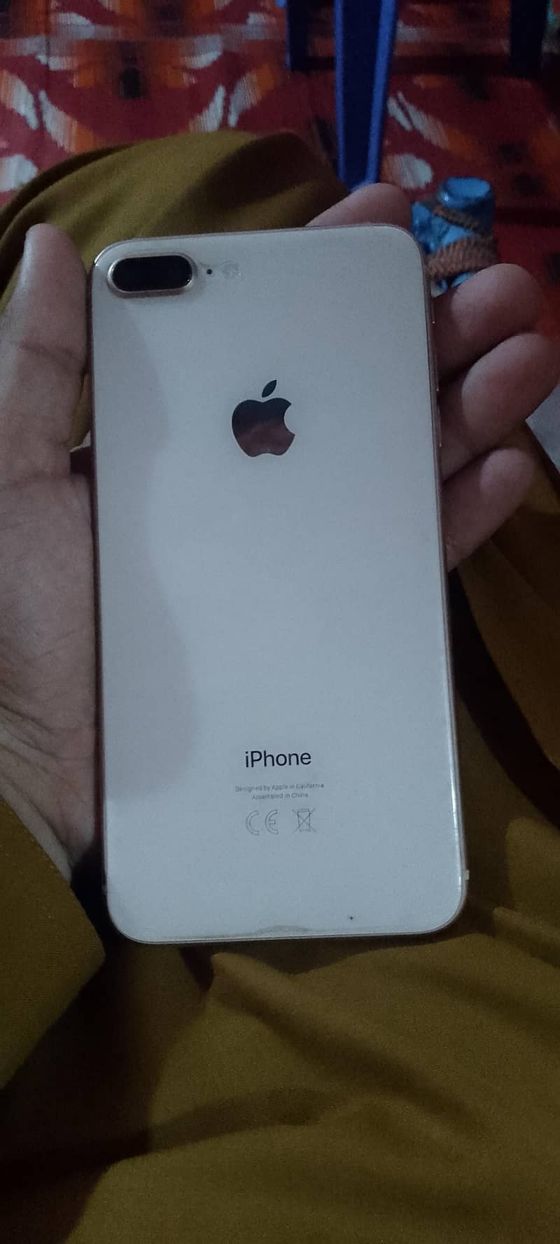 Apple iPhone 8 Plus 0