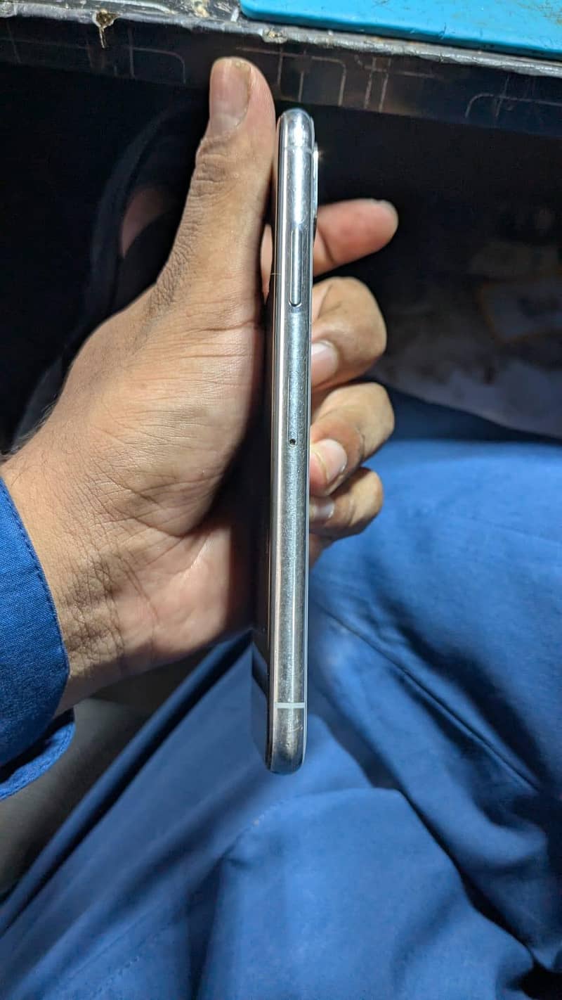 Apple iPhone X 1