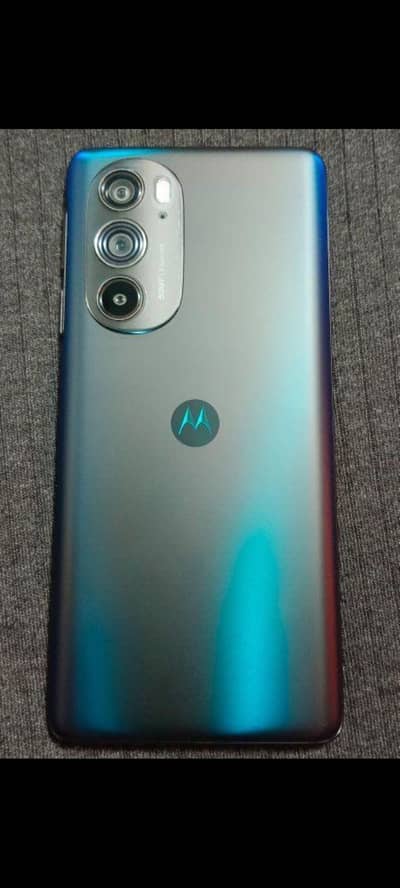 Motorola 5g30 pro with charger Pta pro