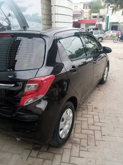 Toyota Vitz 2014