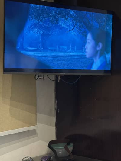 IFfalcon/Tcl 40Inch Full HD LED in Warranty
