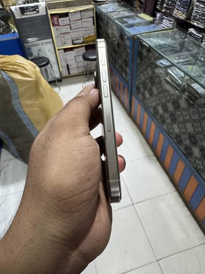 Apple iPhone 15 Pro